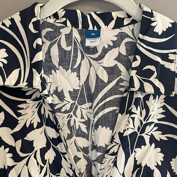 Old Navy Blue and Cream Floral Button Up Midi Shirt Dress with Cutouts NWT XL - Picture 4 of 4